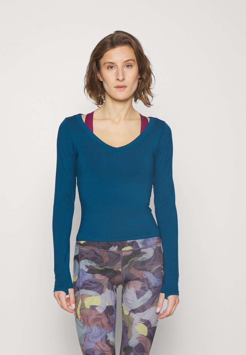 Athleta SHANTI CROP Long sleeved top dark sardinia blue/blue