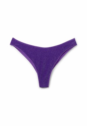 Fialové bikini spodní díl se třpytivou texturou, minimalistickým designem a vysokým střihem s tenkými stranami.