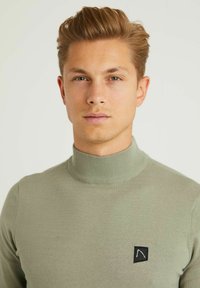 CHASIN' ARD MOCK - Pulóver - green