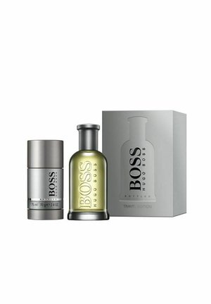 GIFTSET HUGO BOSS BOTTLED TRAVEL EDITION EDT 100ML + DEOSTICK 75ML - Kroppsvård - set - silvergrey