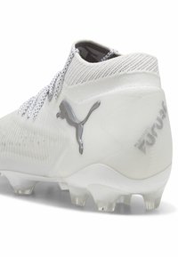 Puma FUTURE 8 ULTIMATE - Nogometne kopačke za čvrstu podlogu - white matte silver