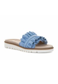 Blauwe slidesandaal met een rimpelige stoffen band, een gevoerd voetbed en een witte rubberen zool met een gesegmenteerd ontwerp.