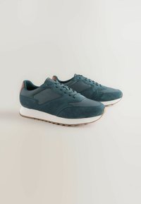Next REGULAR FIT - SMART RUNNERS WITH TRIM - Sneakers low - navy ...