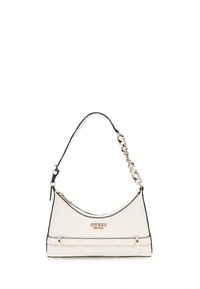 Borsa sintetica bianca con design curvo, dettagli neri, accessori dorati e tracolla a catena staccabile. Presenta un logo sul davanti.