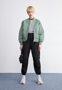 Carhartt WIP OTLEY - Bomberjacks - park