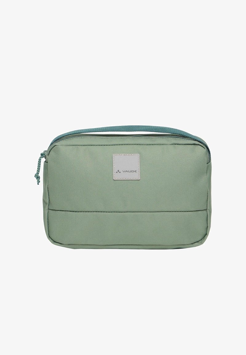 Pochette rectangulaire compacte en tissu vert avec fermeture éclair et patch logo VAUDE à l'avant.