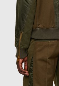 Diesel Bomber bunda - green