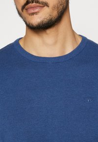 TOM TAILOR Pulover - hockey blue dark