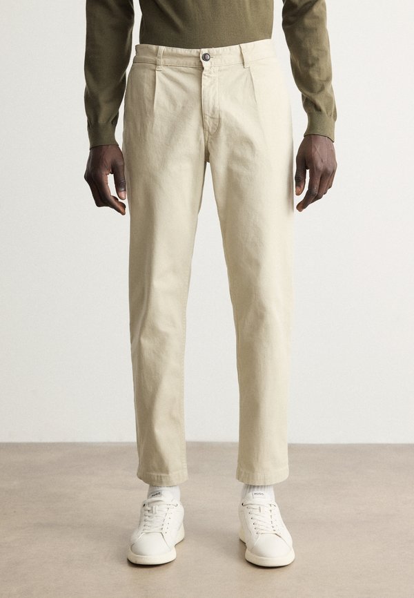 PLEATED - Chinos - light beige