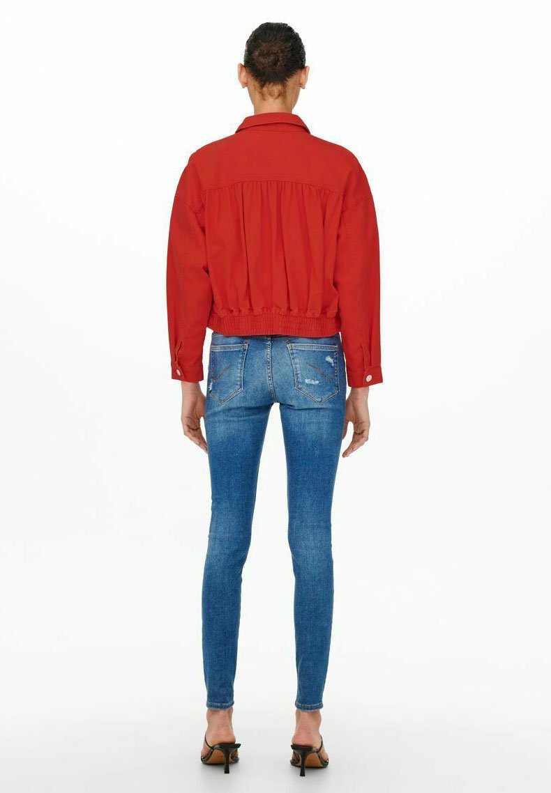 ONLY ONLFRIDA - Giacca di jeans - fiery red/rosso - Zalando.it