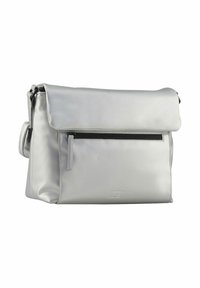 Sac crossbody argenté en matériau lisse et brillant, avec un rabat, une poche zippée à l'avant et une bandoulière réglable.
