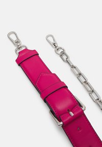 KARL LAGERFELD K/KUSHION FOLDED TOTE - Borsa a mano - persian red