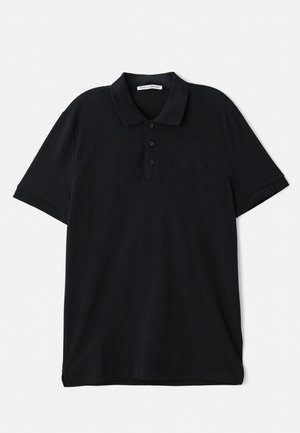 Must värvi polo särk, mis on valmistatud puuvillast, klassikalise kraega, kolmeknöppliga, lühikeste varrukate ja peene logodetailiga ees.