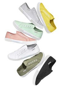 LASCANA Zapatillas - olivgrün