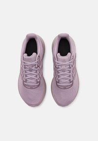 adidas Performance FALCON 3.0 - Scarpe da corsa su strada - preloved fig/aurora metallic