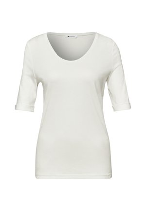 Biała damska koszula z krótkim rękawem, dekoltem typu łódka i podwiniętymi mankietami, prezentowana na jednolitym białym tle.