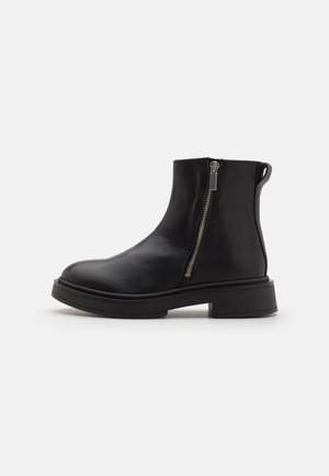 LEATHER - Platåstøvletter - black