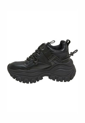 Trainers - black