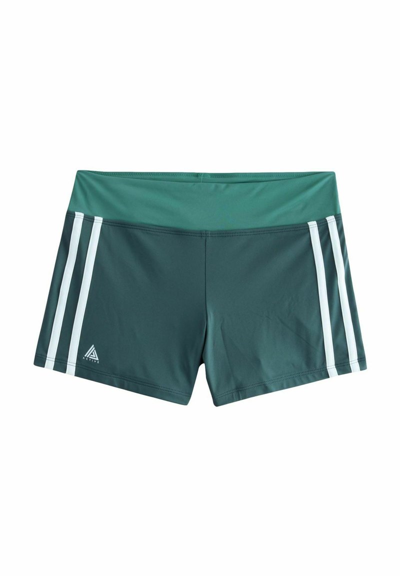 Zielone spodenki kąpielowe z szerokim paskiem, wykonane z elastycznego materiału. Posiadają trzy białe pionowe paski po obu stronach oraz logo na dole.