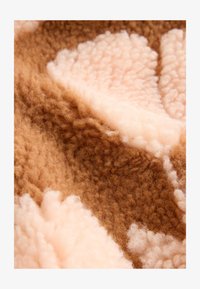 Sélectionné, brown floral