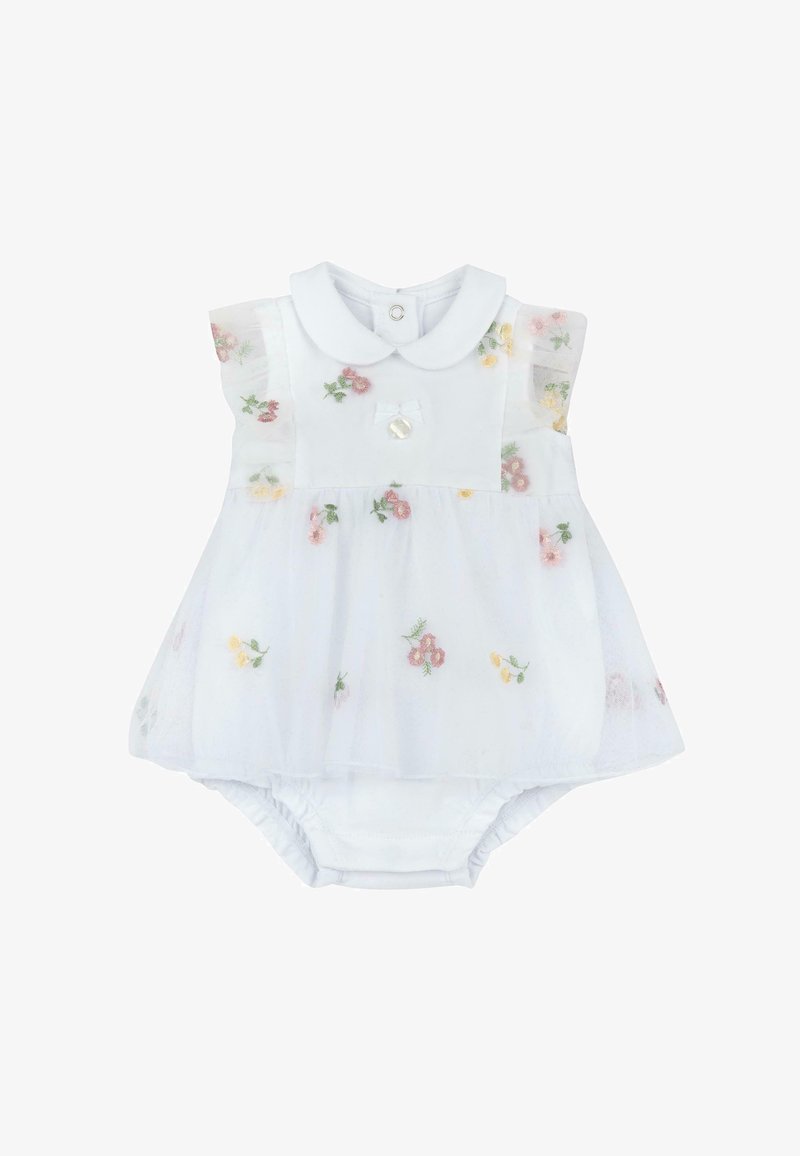 Robe-couverture blanche pour bébé avec col Peter Pan, manches en tulle floral volantes, fleurs brodées roses et jaunes, et un petit nœud sur la poitrine.