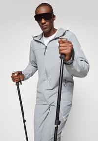 The North Face MOUNTAIN ATHLETICS HOODED JACKET - Windjack - monument grey