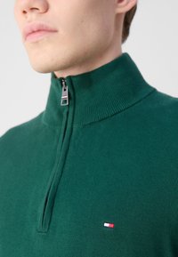 Tommy Hilfiger - Sweter