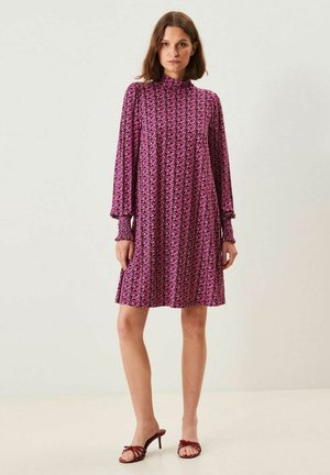 JULIE - Vapaa-ajan mekko - pink