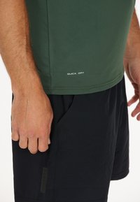 Endurance KULON M S S PERFORMANCE - T-shirt - bas -  deep forest