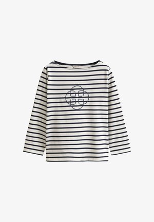 Hvid langærmet skjorte med horisontale marineblå striber og et centralt marineblåt logo broderet i rebstil på brystet.