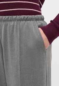 Gap Tall PULL ON - Pantalon classique - grey heather