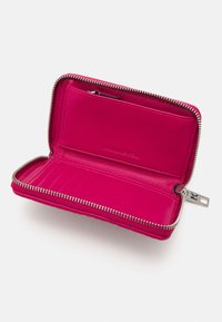 KARL LAGERFELD MEDIUM KUSHION ZIP - Denarnica - persian red