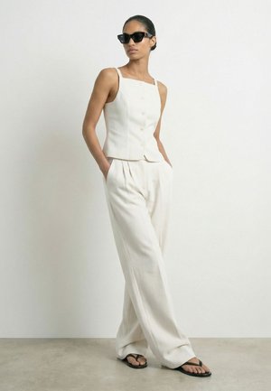 HYPEDROP, HDORIETTA TAILORED STRAP - Vest - cloud dancer