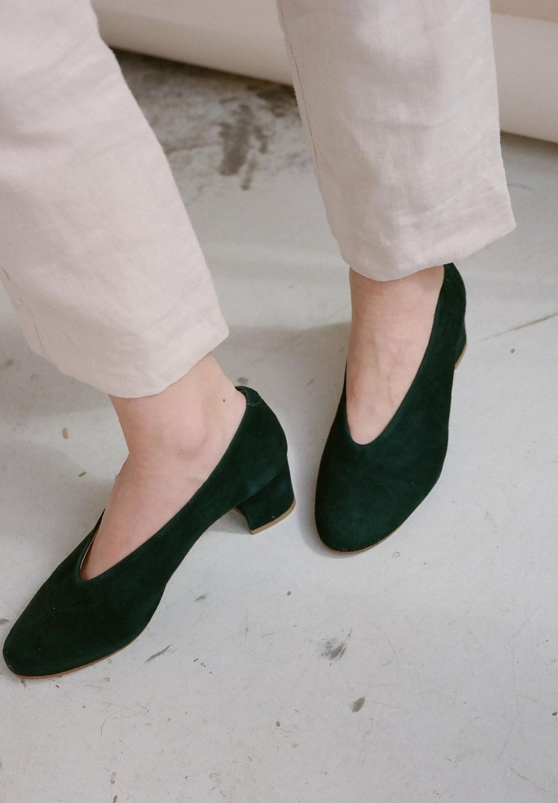 BALAGAN LEILOT - Klassieke pumps - deep green suede