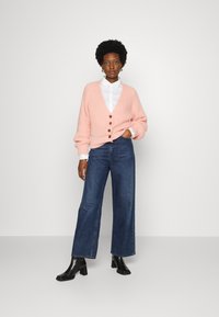 Fabienne Chapot STARRY CARDIGAN - Casaco de malha - light pink