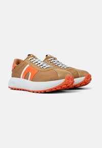 Camper PELOTAS ATHENS - Sneakers basse - mittelbraun