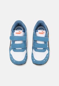 Puma CABANA RACER 20 UNISEX - Sneakers - white/black/blue horizon/maple syrup