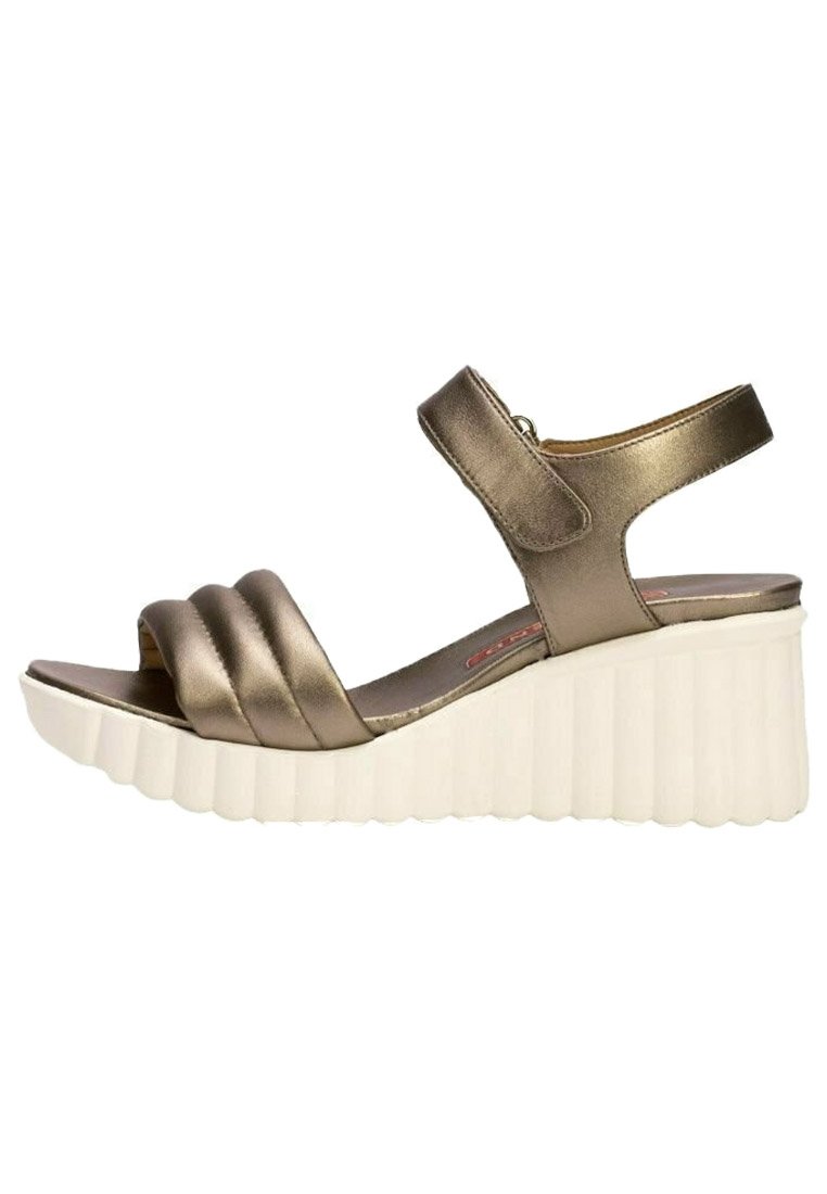 Weekend by Pedro Miralles | Comprar la nueva colección online en ZALANDO