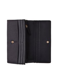 Portafoglio in finta pelle nera con un esterno texturizzato, diverse fessure per carte, un vano con zip e chiusura a scatto. L'interno è liscio.