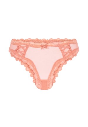 Perzikkleurige kanten string met golvende randen, doorschijnende stof en een klein strikje aan de voorkant. Kenmerkt zich door een kruislingse ontwerp aan de zijkanten en heeft een zachte textuur.