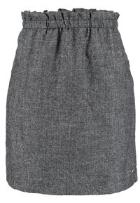 Falda gris texturizada con cintura elástica, que presenta un borde superior fruncido. La tela tiene un sutil patrón entrelazado.