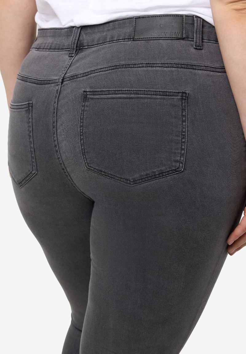 Noisy May Nmcallie HW Jeans Vi023bl Curve Noos | Jeans Donna Vita Alta Comodi E Leggeri – Denim Morbido
