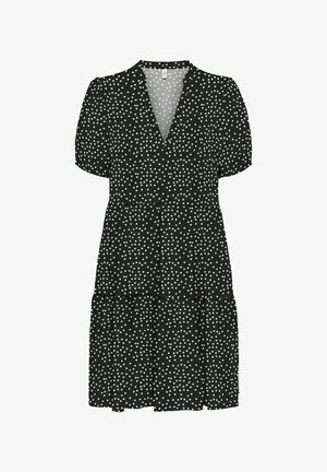 Vestido negro de manga corta con escote en V y lunares blancos, cintura entallada y falda con volantes.