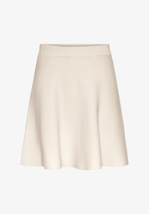 Una gonna svasata beige realizzata in tessuto morbido con una texture liscia, caratterizzata da una cintura ampia e un orlo al ginocchio.