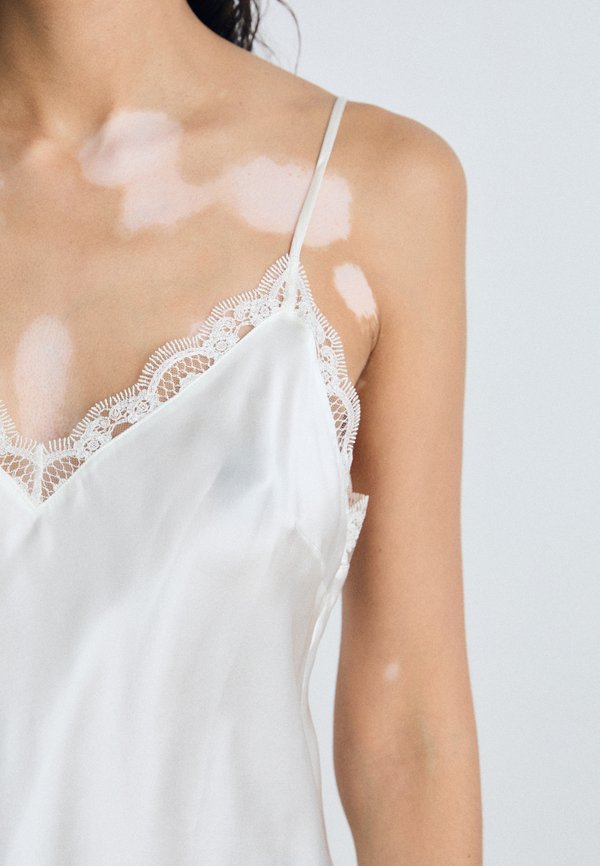 LOVE ME BESTICKUNG - Pyjama top - naturel4