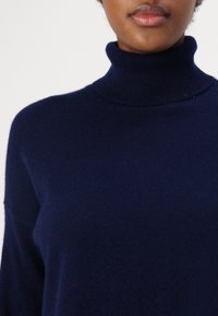 pure cashmere TURTLENECK LOOSE FIT TUNIC - Pullover - navy