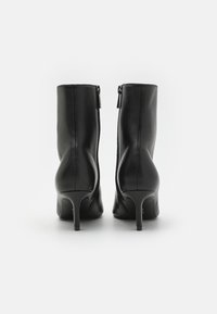 Steve Madden LULAH - Ankelboots - black