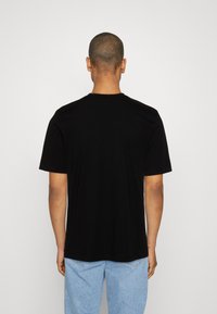 Jack & Jones JORTULUM LANDSCAPE CREW NECK - Printtipaita - black