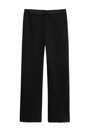 Zwarte, rechte broek met elastische tailleband en subtiele voorste naaddetails, weergegeven op een witte achtergrond.