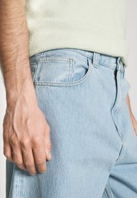 Carhartt WIP BRANDON PANT - Vaqueros baggy - blue